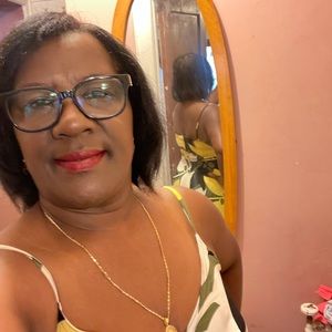 Meet your Posher, Ronie